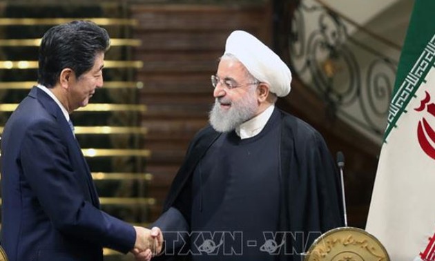 Attendu à Téhéran, le Premier ministre Japonais veut faire baisser la tension Iran-USA