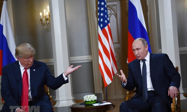 Donald Trump a proposé à Vladimir Poutine de renforcer le dialogue, selon Interfax 