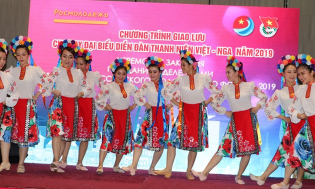 Clôture du premier forum des jeunes Vietnam-Russie 2019
