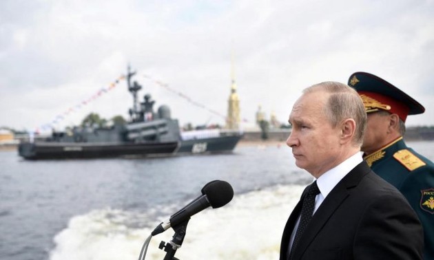 Vladimir Poutine : la marine russe repoussera n’importe quel agresseur