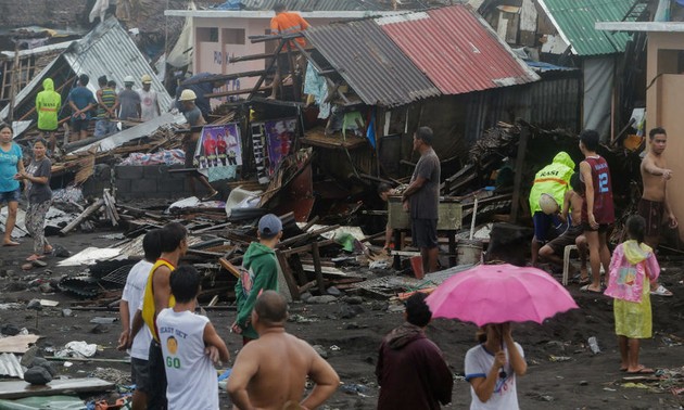 Philippines: des milliers de personnes évacuent à cause des crues