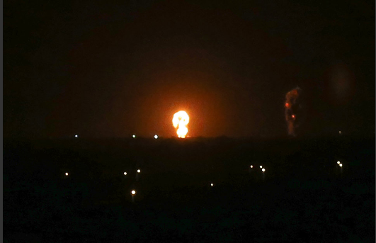 Israël réplique à des roquettes tirées de Gaza
