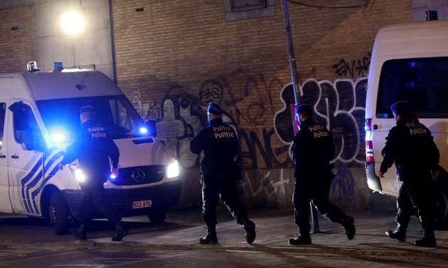 Bruxelles: un policier tué dans une attaque au couteau