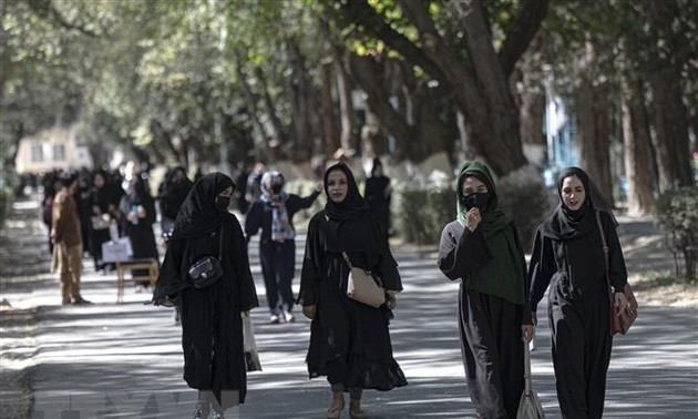 Les talibans interdisent aux filles d’accéder à l’éducation