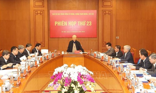 Nguyên Phu Trong appelle à valoriser le rôle du peuple dans la lutte contre la corruption