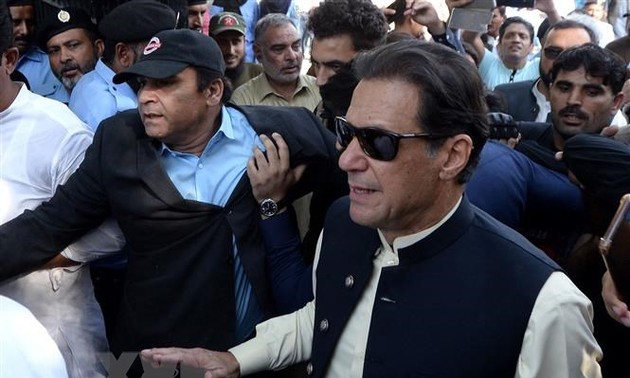 L’ex-premier ministre pakistanais Imran Khan libéré sous caution 