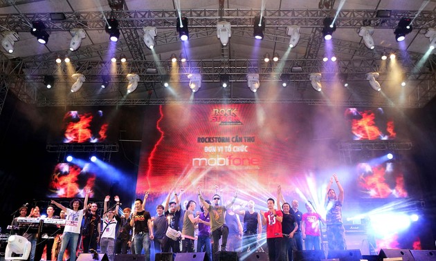 MobiFone RockStorm - Rock Tour lớn nhất Việt Nam