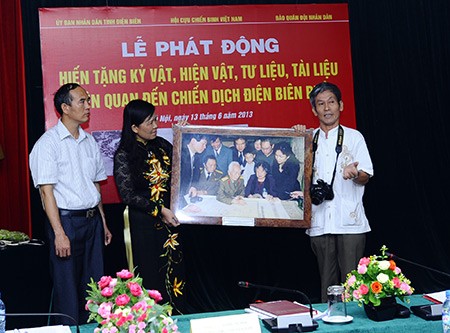 Ghi danh tổ chức, cá nhân hiến tặng kỷ vật kháng chiến Điện Biên Phủ