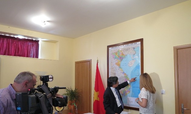 Đại sứ quán Việt Nam tại Hy Lạp gặp gỡ báo chí về tình hình Biển Đông