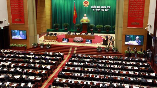 Quốc hội thảo luận dự thảo Nghị quyết về việc lấy phiếu tín nhiệm, bỏ phiếu tín nhiệm