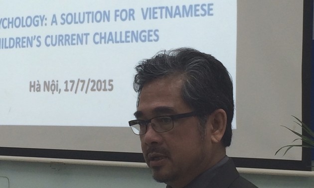 Tiến sĩ gốc Việt nỗ lực hợp tác phát triển ngành tâm lý học đường ở Việt Nam 