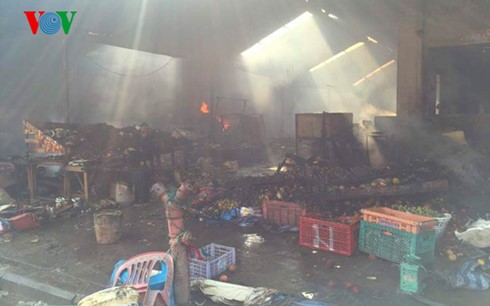 Người Việt ở Champasak thiệt hại hàng triệu USD do cháy chợ Đào Hương