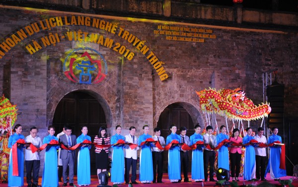 Lễ rước Tổ nghề truyền thống: Đậm đà bản sắc văn hoá dân gian làng quê Việt Nam
