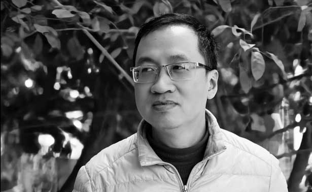 Nhà thơ Bùi Việt Phương: Viết không phải là một cuộc dạo chơi