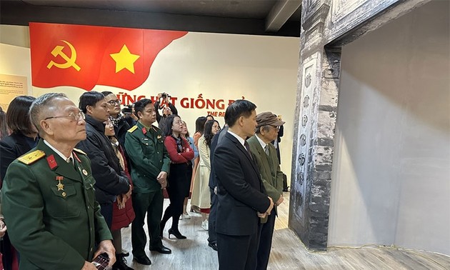 Trưng bày những hạt giống đỏ, giới thiệu thế hệ những người cộng sản đầu tiên của cách mạng Việt Nam