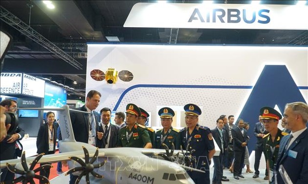 เวียดนามเข้าร่วมนิทรรศการและการประชุม Defence Services Asia  ณ ประเทศมาเลเซีย