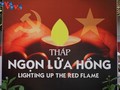 「赤い炎を灯す」展示、英雄烈士の恩に報いる