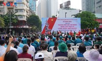 Pembukaan Pameran: “Kota Ho Chi Minh Ukir Dalam-Dalam Moral ‘Minum Air harus Ingat pada Sumbernya”
