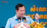 Raja Kamboja Mengangkat PM Baru