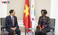 Visite du ministre Bùi Thanh Son à l’Organisation internationale de la Francophonie