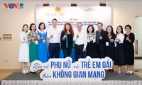 Ninh Binh workshop teaches women, girls how to handle cyberspace challenges
