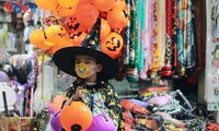 Suasana Halloween di Kota Hanoi