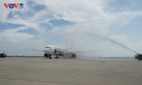 First direct flight from Kazakhstan lands in Khanh Hoa 