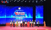 Chương trình Vinh Quang Việt Nam năm 2022 tôn vinh bản lĩnh Việt Nam