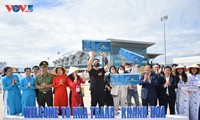 Встреча иностранных туристов, посетивших провинции и города Вьетнама в начале 2023 года 
