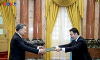 Chủ tịch nước Tô Lâm tiếp Đại sứ trình quốc thư