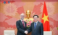 Việt Nam là một trong những đối tác quan trọng trong khu vực châu Á-Thái Bình Dương của Canada