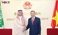 Bộ trưởng Bộ Công an Tô Lâm tiếp Đại sứ Vương quốc Saudi Arabia tại Việt Nam