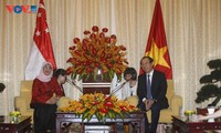 Tổng thống Singapore đến Thành phố Hồ Chí Minh