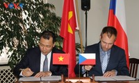 Vietnam und Tschechien streben strategische Wirtschaftspartnerschaft an