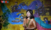베트남 전통 견면 공예를 체험하는 아이들