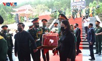 La vice-présidente de la République rend hommage aux soldats morts pour la patrie