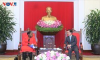 Председатель Ассамблеи Эсперанса Биас желает, чтобы Вьетнам продолжал активизировать инвестиционное сотрудничество в Мозамбик