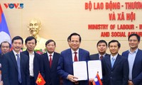 Việt Nam - Lào: Mở rộng hợp tác trong lĩnh vực lao động và phúc lợi xã hội