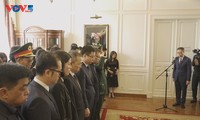 Đại sứ quán Việt Nam tại nước ngoài tổ chức lễ viếng và mở sổ tang Tổng Bí thư Nguyễn Phú Trọng