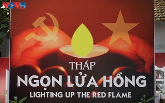 Pameran “Menyalakan Api Merah” untuk Berterima Kasih kepada Para Pahlawan dan Martir