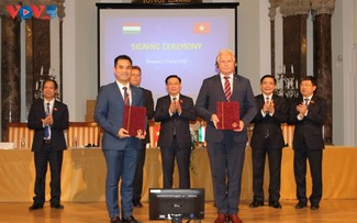 9 Biên bản ghi nhớ (MOU) được trao tại Diễn đàn hợp tác giáo dục Việt Nam-Hungary