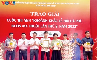 Trao giải cuộc thi ảnh Khoảnh khắc Lễ hội cà phê