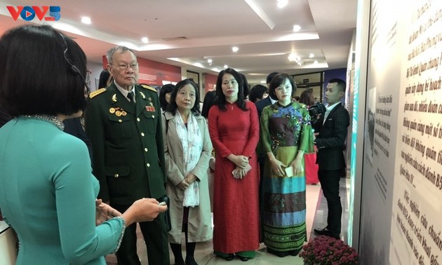 Exposición en Hanói sobre la batalla aérea de Dien Bien Phu