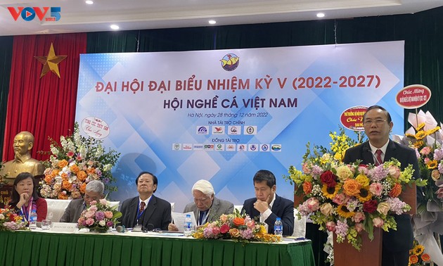 越南渔业协会：与渔民并肩前进