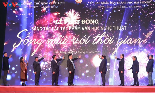 Le Parti communiste vietnamien lance un concours de création littéraire et artistique