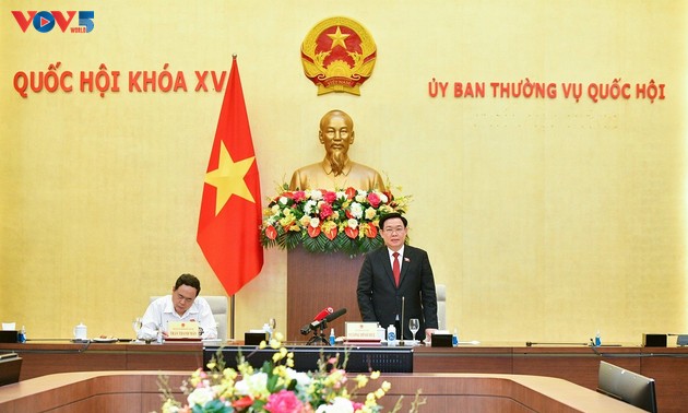 Vuong Dinh Huê demande de bien préparer la 9e conférence mondiale des jeunes parlementaires
