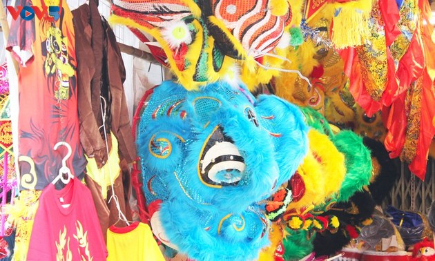 La fête de mi-automne bat son plein à Hanoi