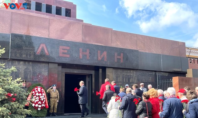 В России отметили 151-ю годовщину со дня рождения В. И. Ленина 