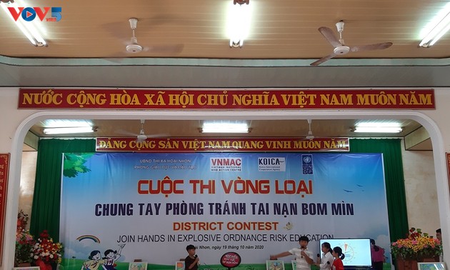 Communications decrease UXO risk in Binh Dinh province