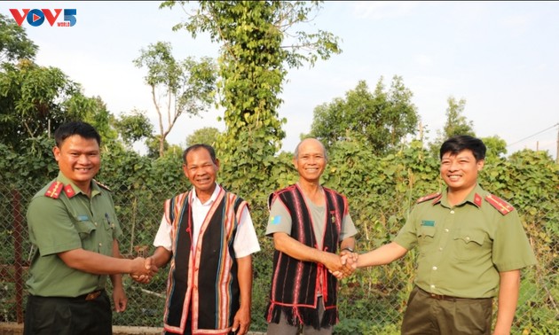 Gia Lai’s prestigious ethnic people fully tapped in community development  